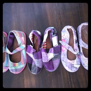 TOMS toddler shoes-multicolor 3 pairs-size 10